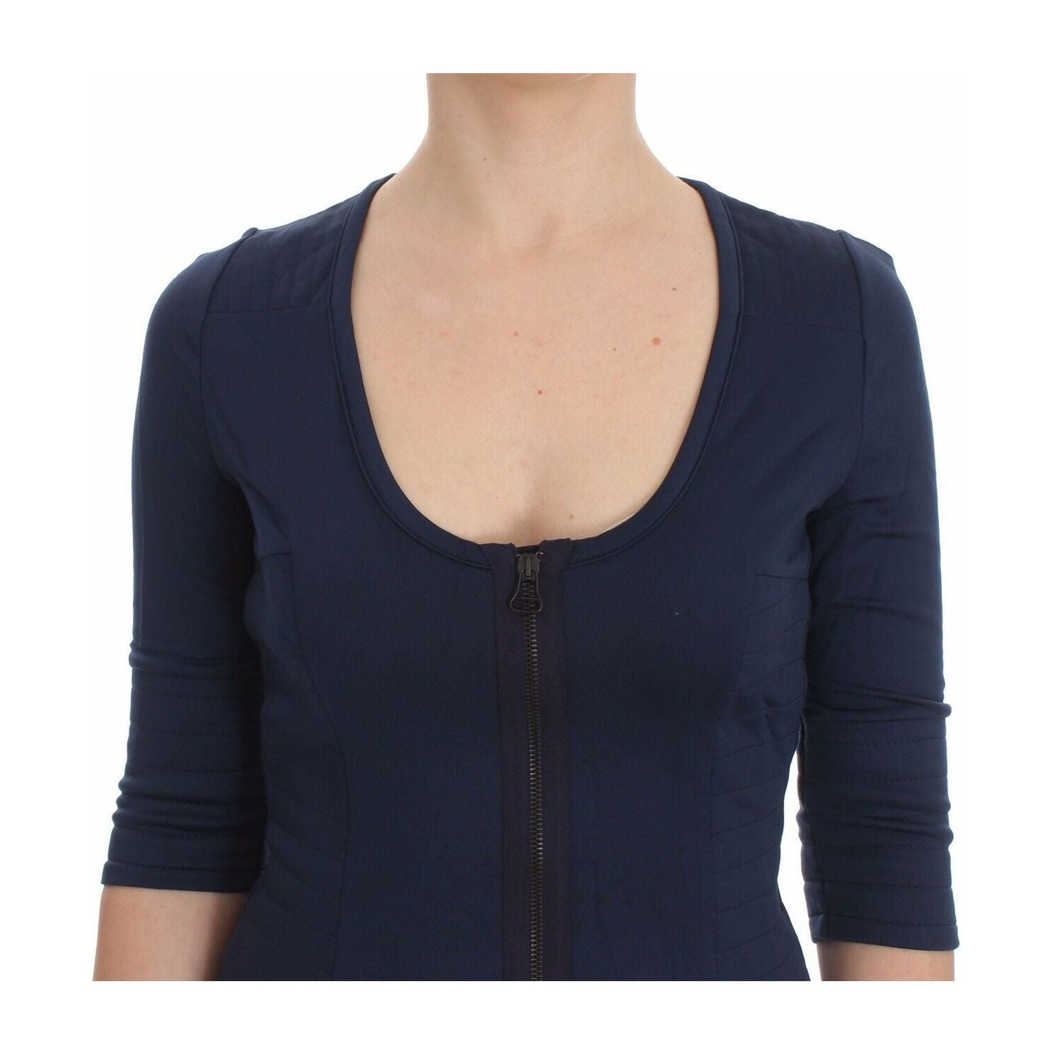 别致拉链圆领蓝色毛衣