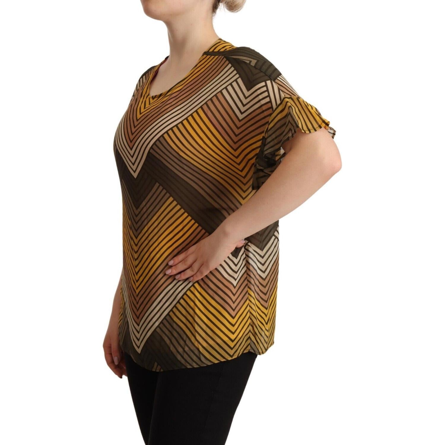 别致的多色条纹短袖衬衫