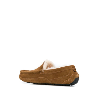 UGG Australia Flat shoes Beige Moccasins