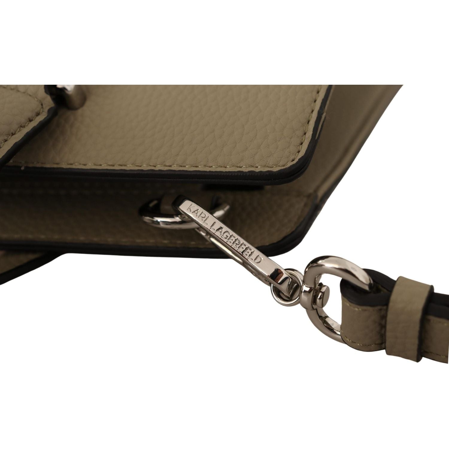 迷人的鼠尾草绿色皮革手提包