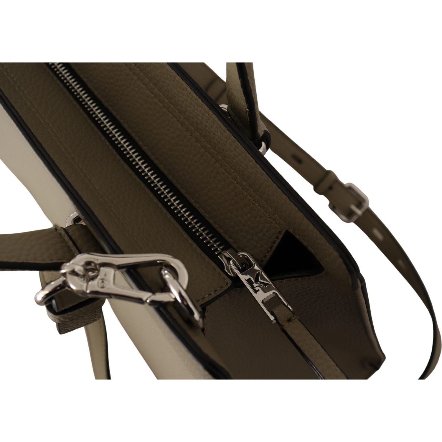 迷人的鼠尾草绿色皮革手提包