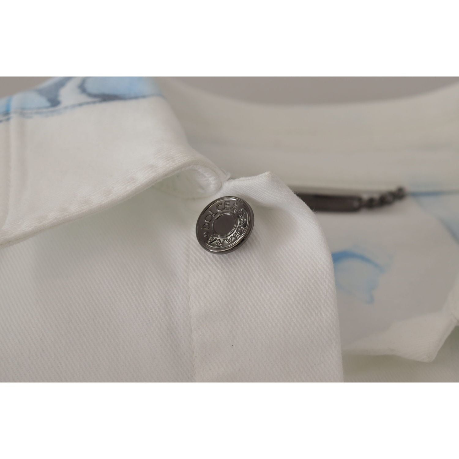 多色徽标刺绣牛仔夹克