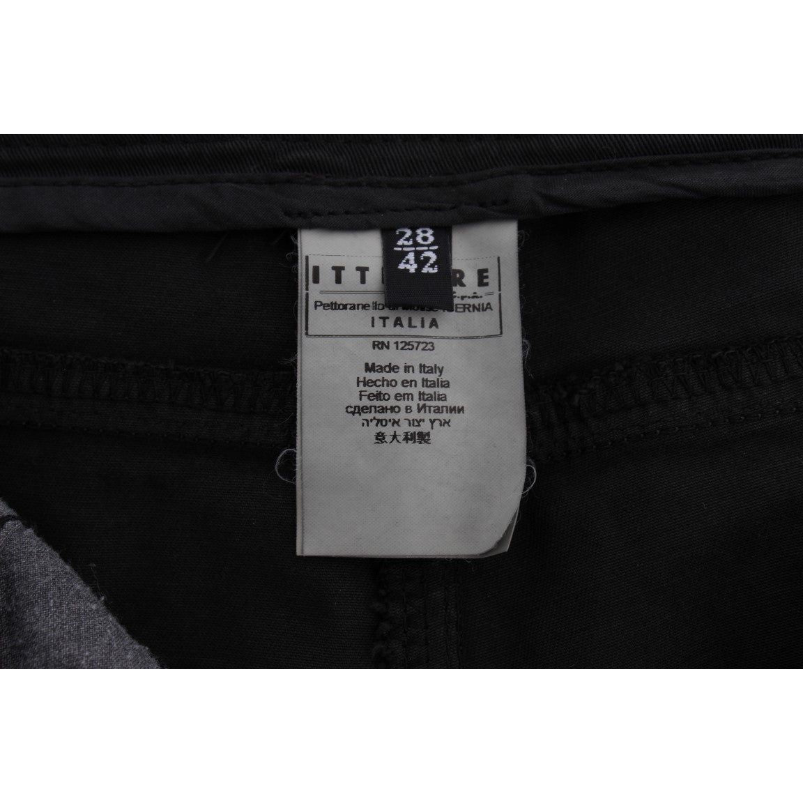 بنطلون جينز أسود أنيق بقصّة عادية من مجموعة Costume National