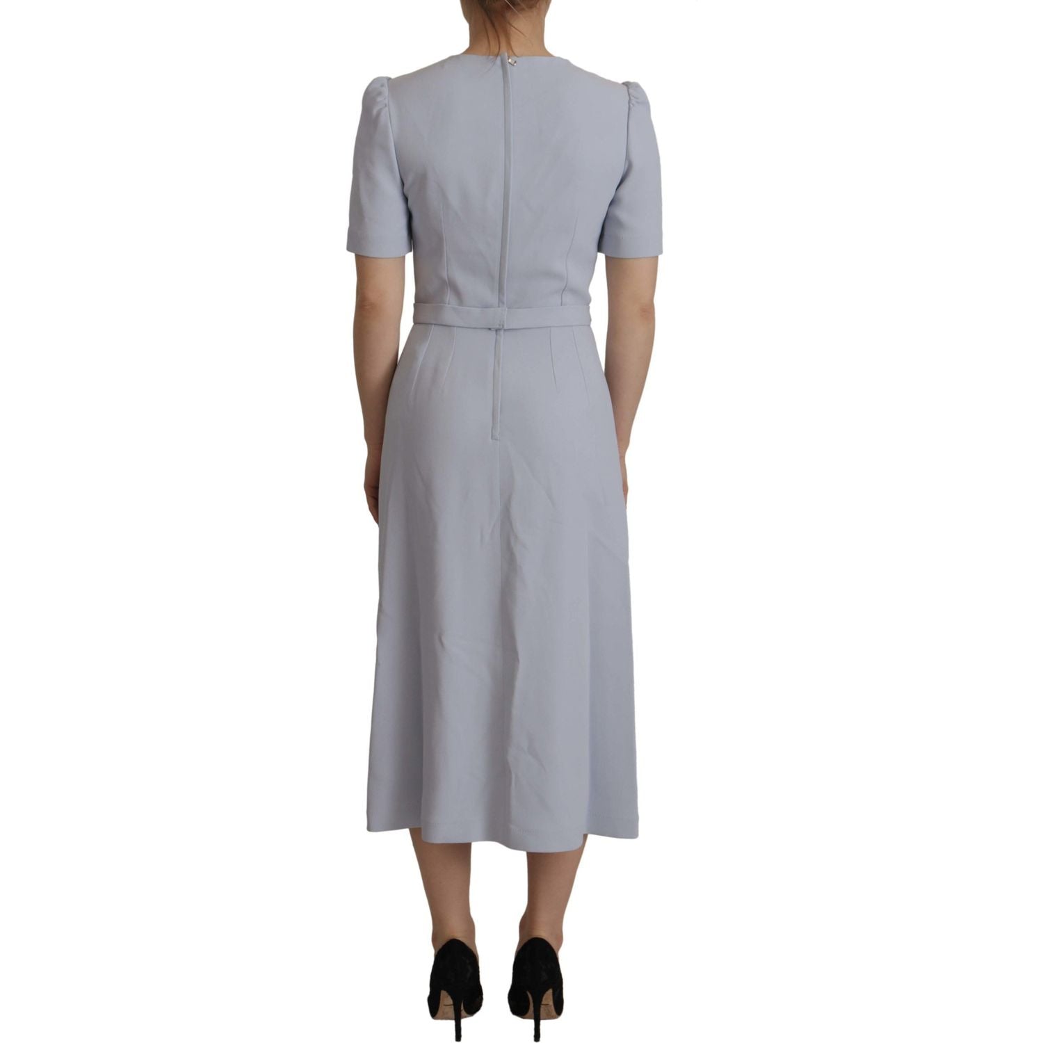 优雅浅蓝色 A 字连衣裙