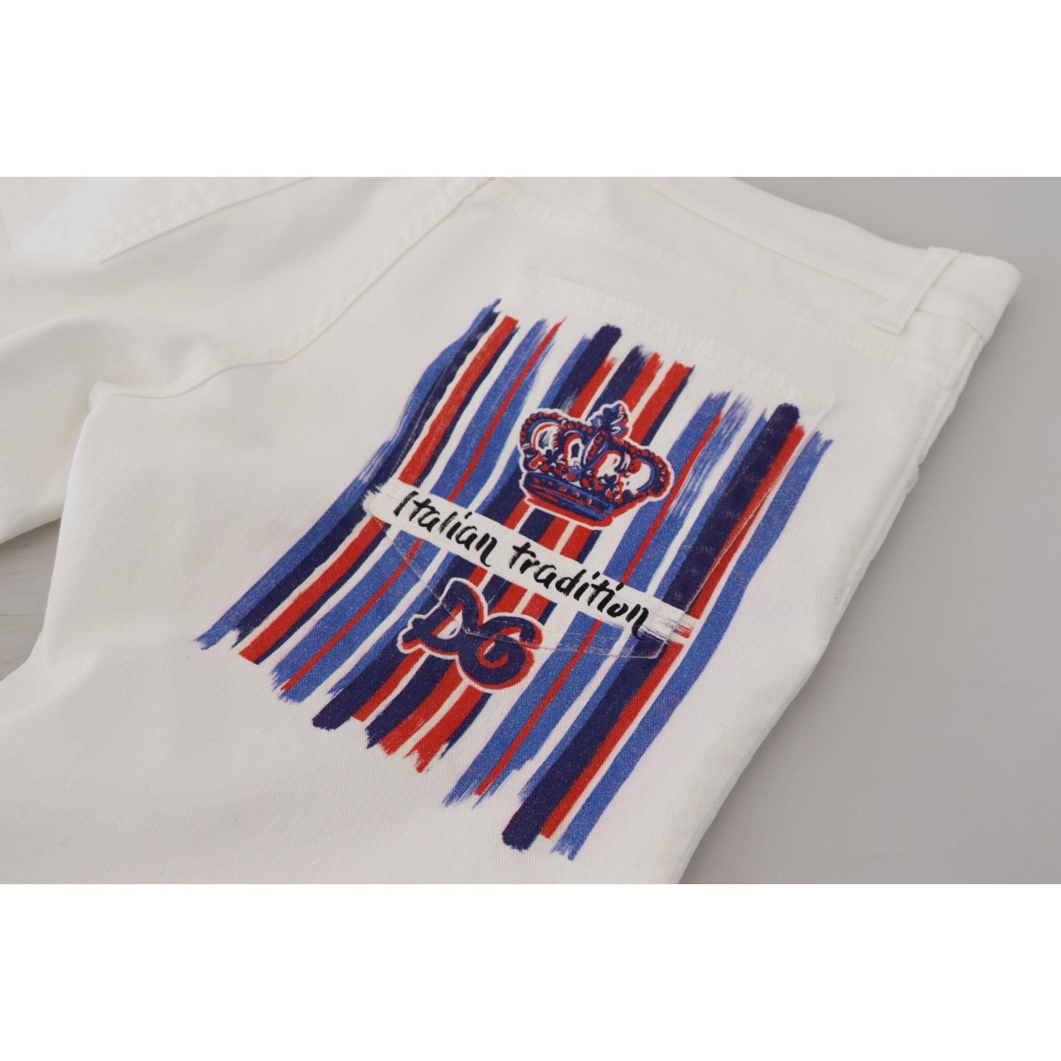 优雅修身白色紧身牛仔裤