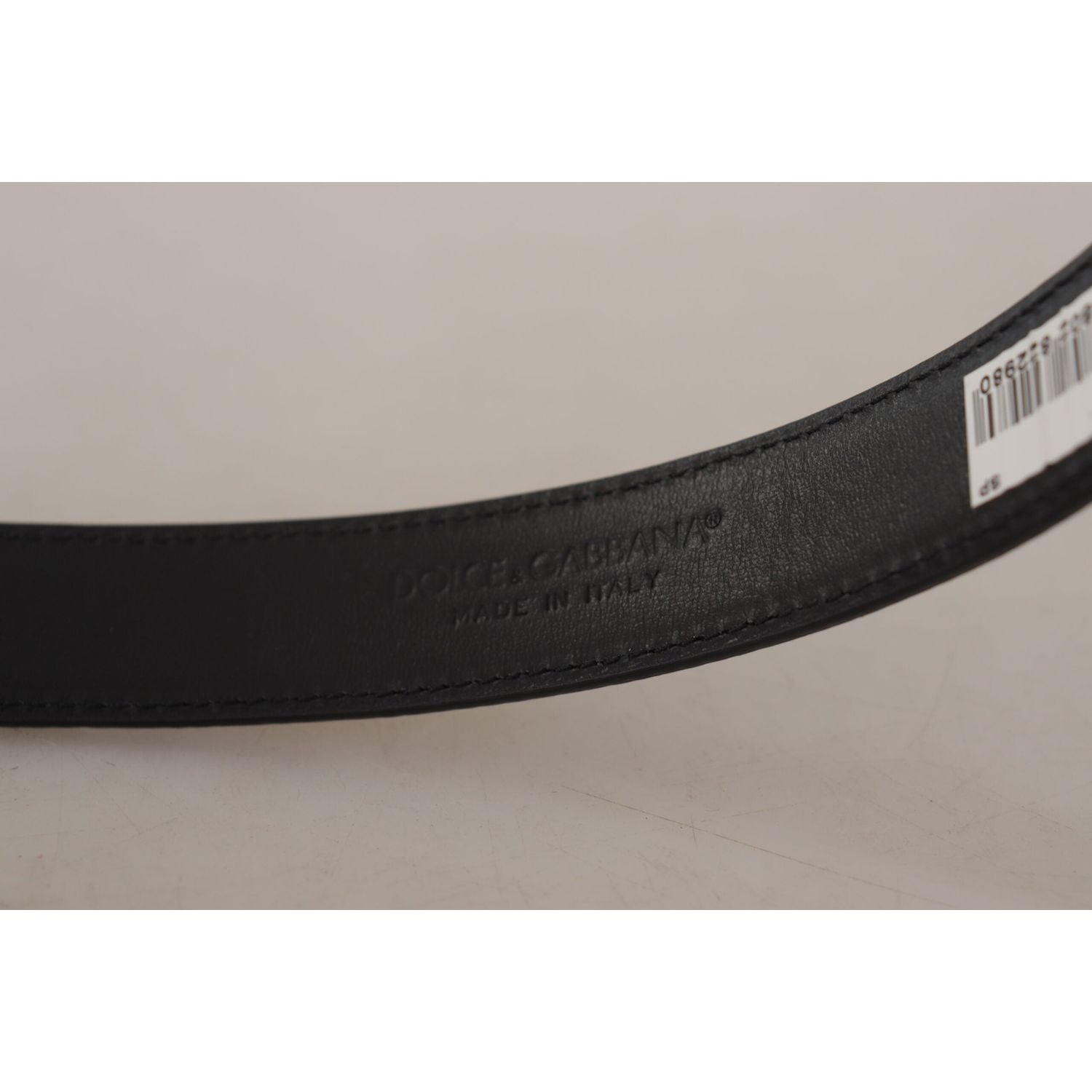 别致的雕刻徽标皮带