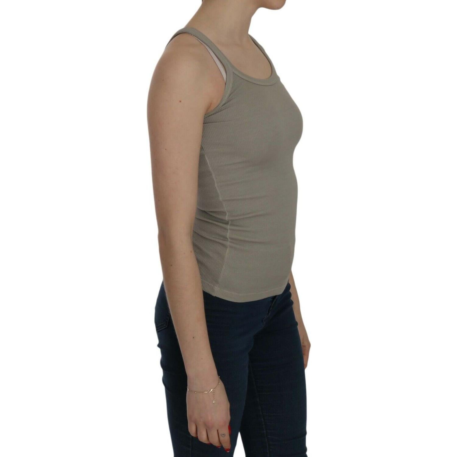 别致的米色细肩带上衣