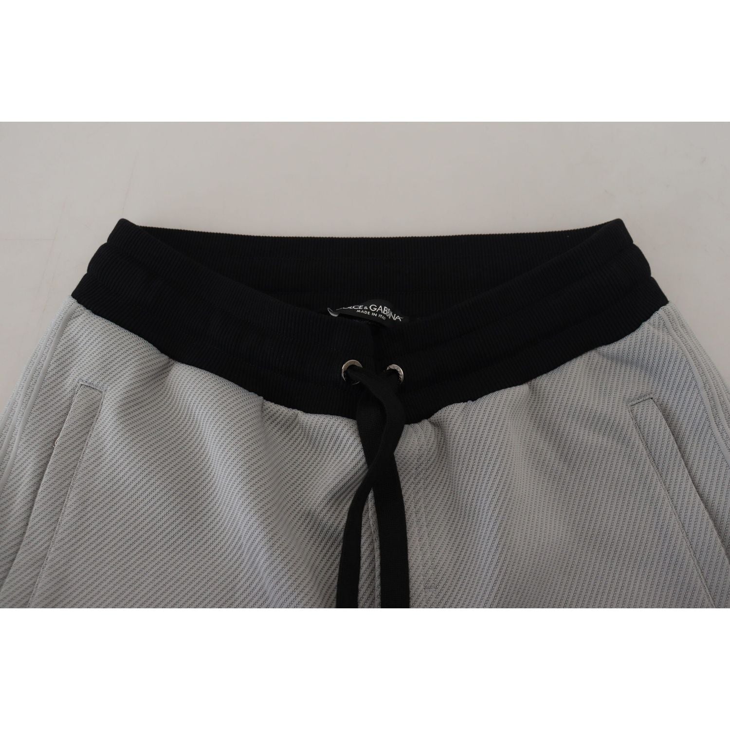 优雅灰色慢跑裤