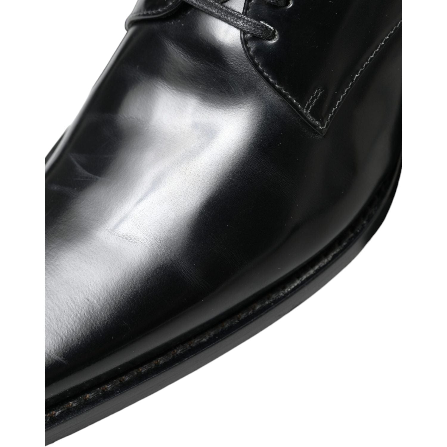 حذاء رسمي أنيق من الجلد الأسود من دولتشي آند غابانا