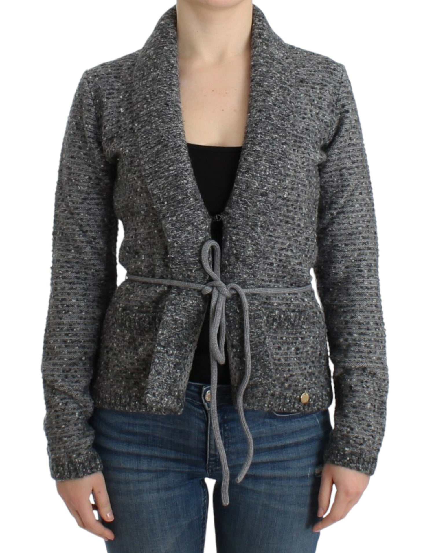 Front view with bag zipped and handles upright.