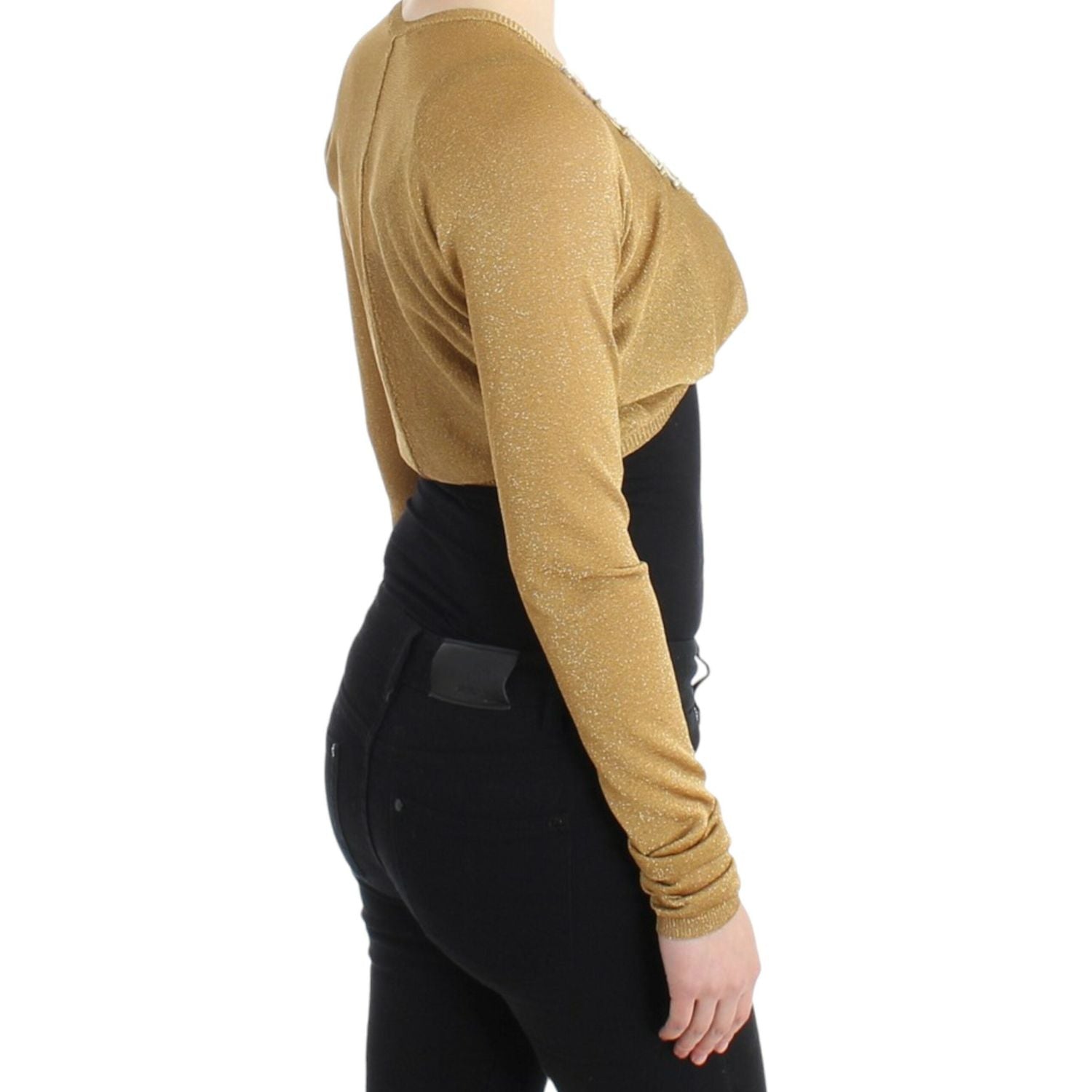 缀饰金色闪光披肩