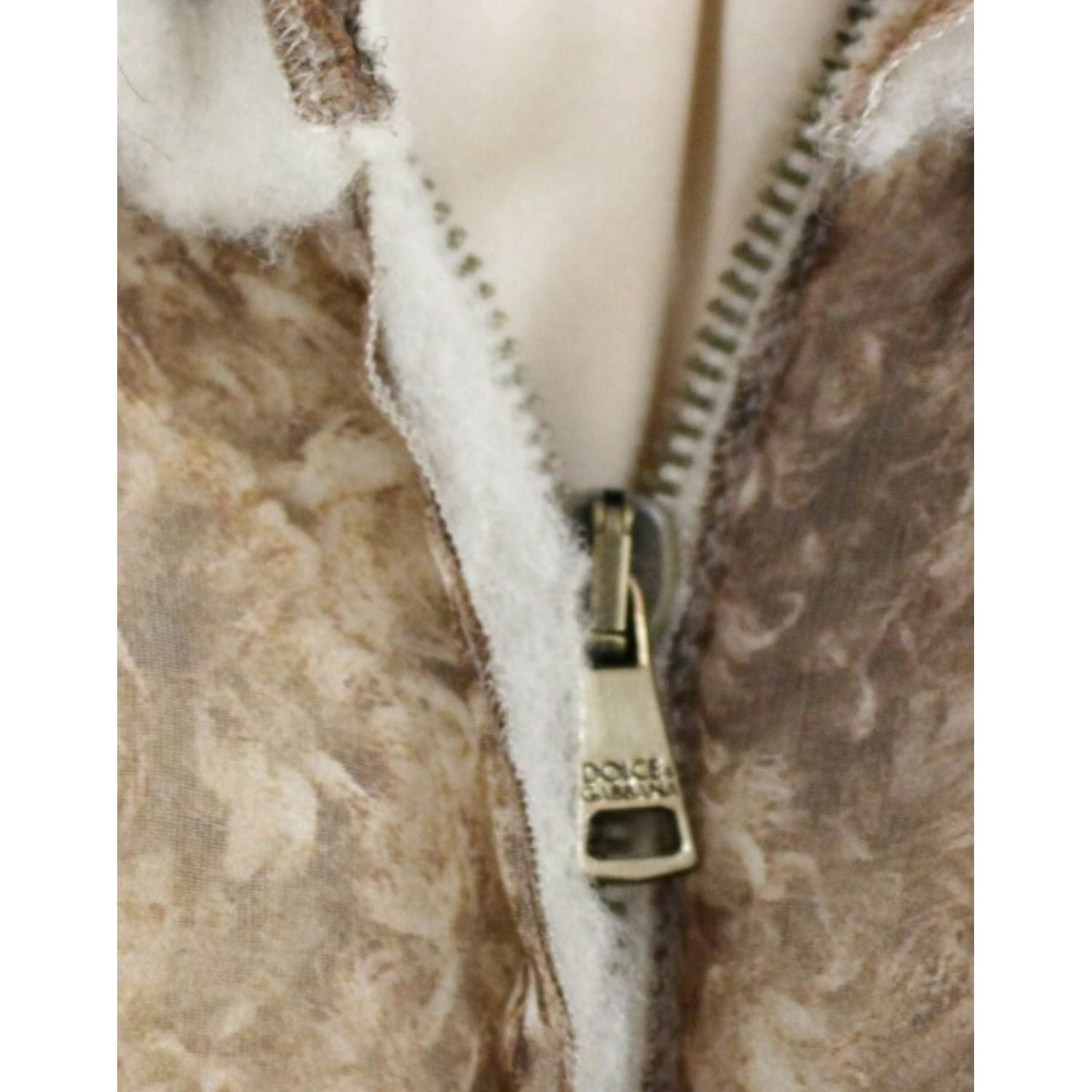 优雅丝绸无袖及膝连衣裙