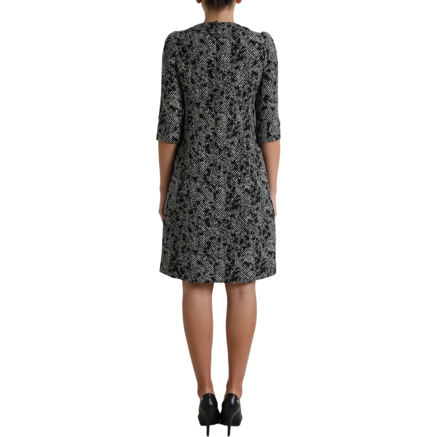 优雅 V 形直筒迷你连衣裙