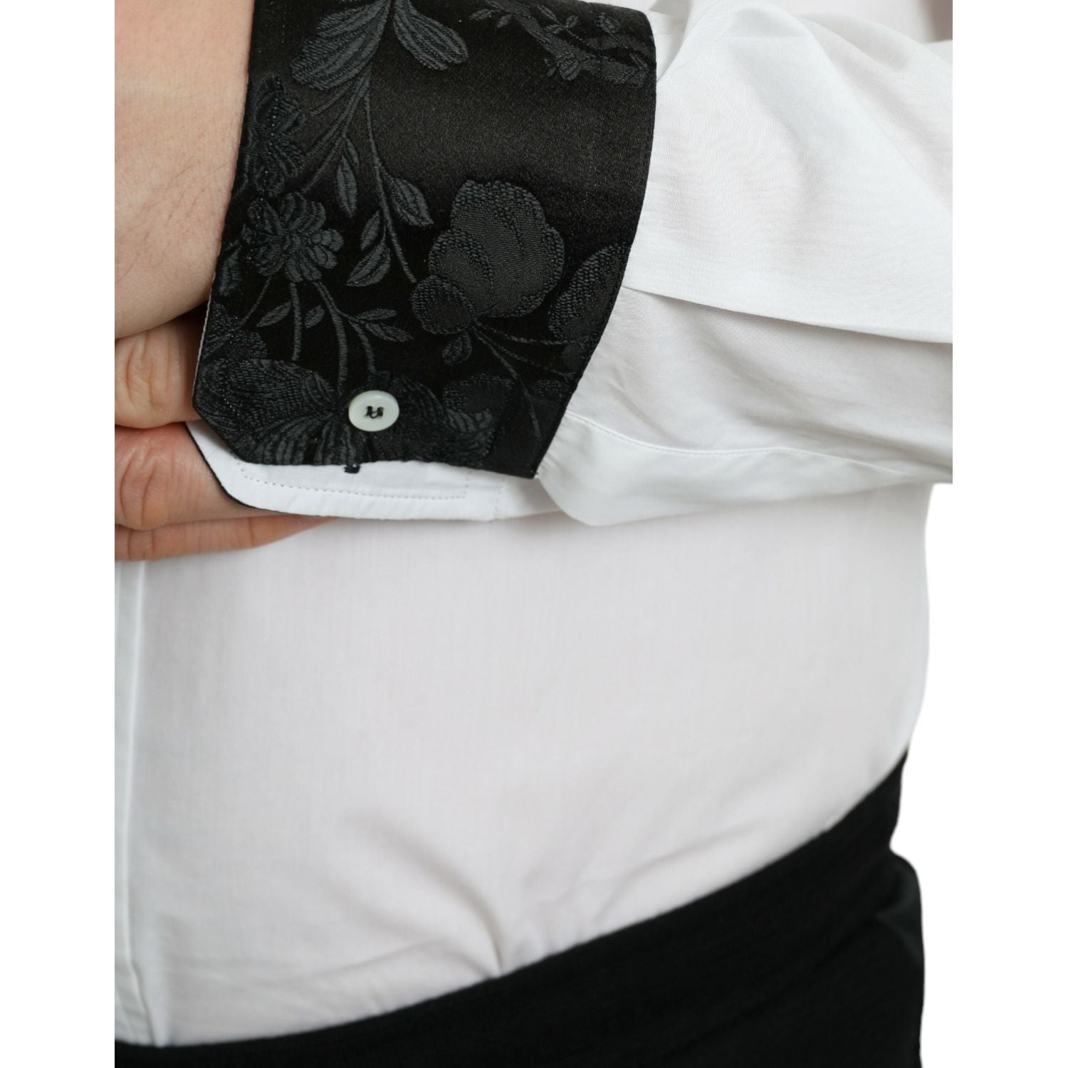 优雅金色细节正装衬衫