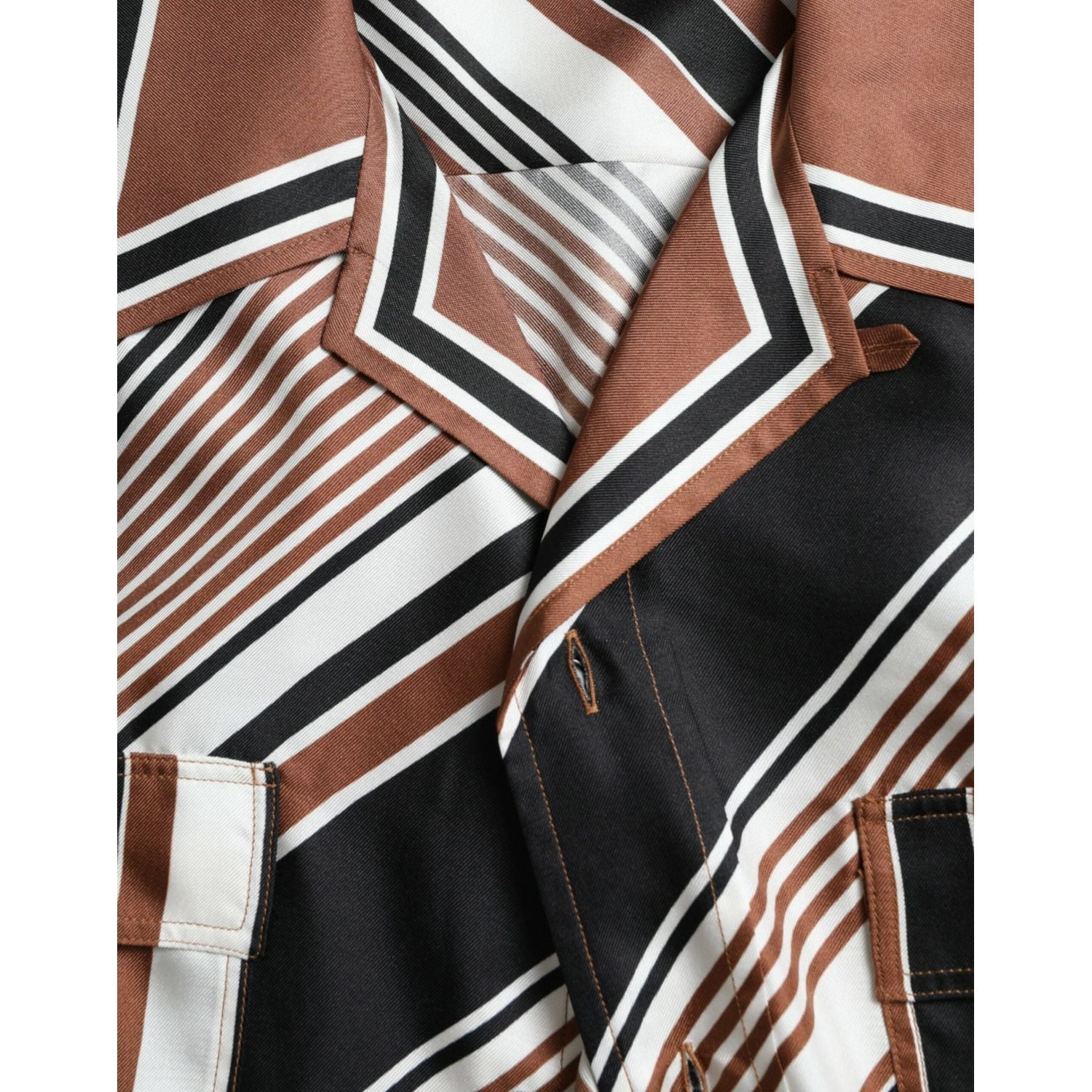 قميص دولتشي آند غابانا بني أبيض مخطط من الحرير بأكمام قصيرة