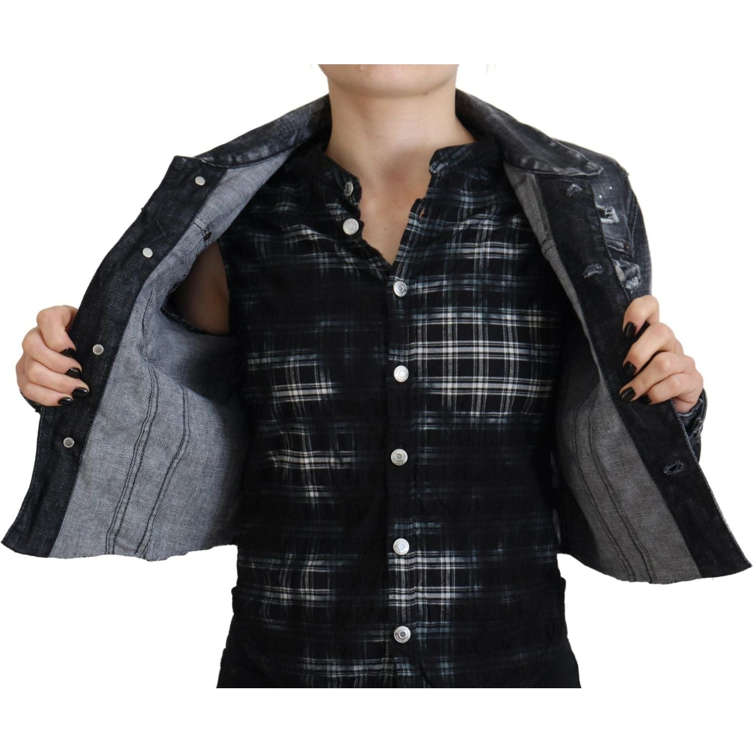 灰色水洗棉质破洞牛仔夹克