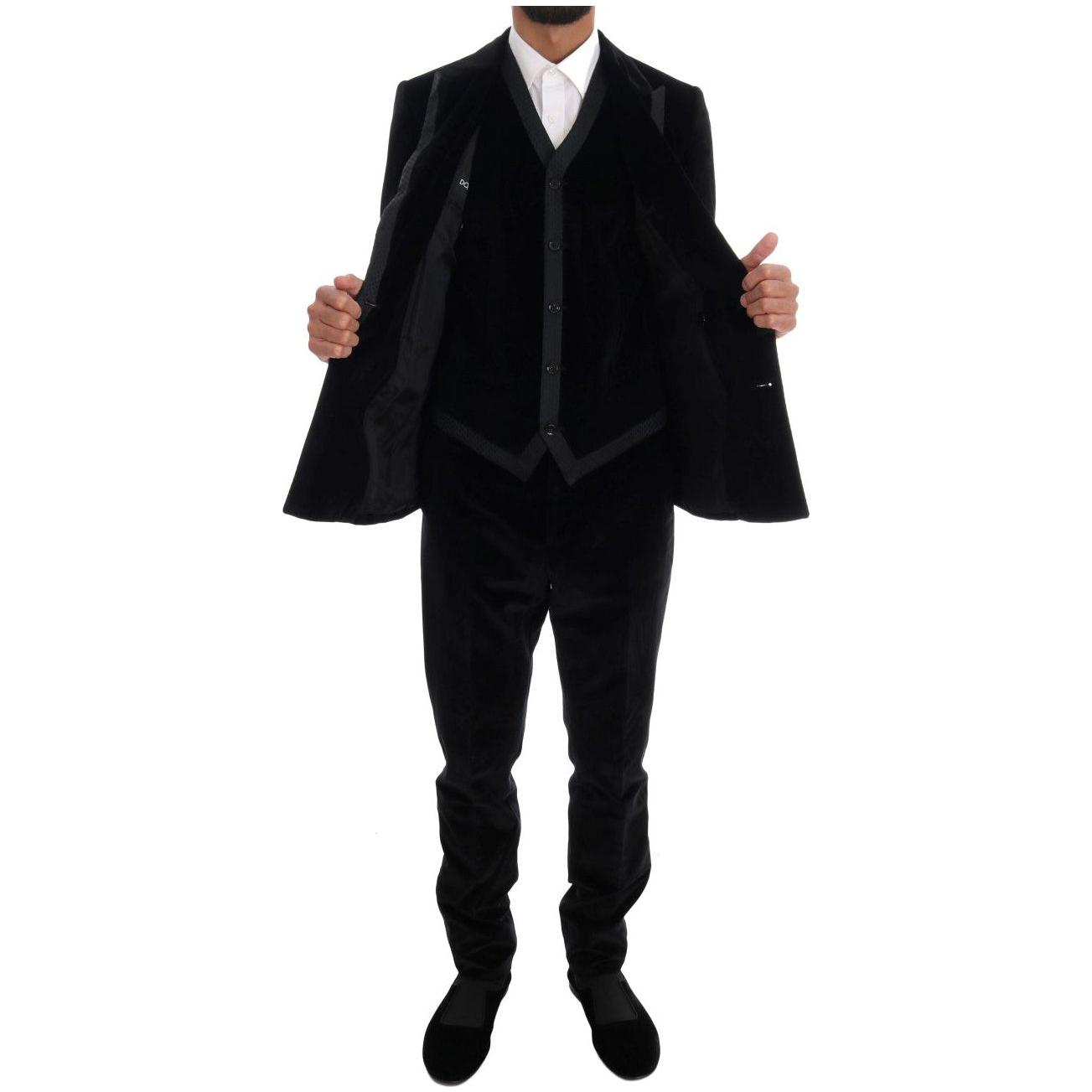 优雅黑色修身三件套西装