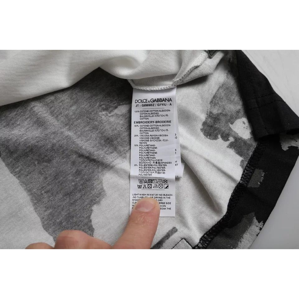 تي شيرت دولتشي آند غابانا باللونين الأسود والأبيض بياقة دائرية