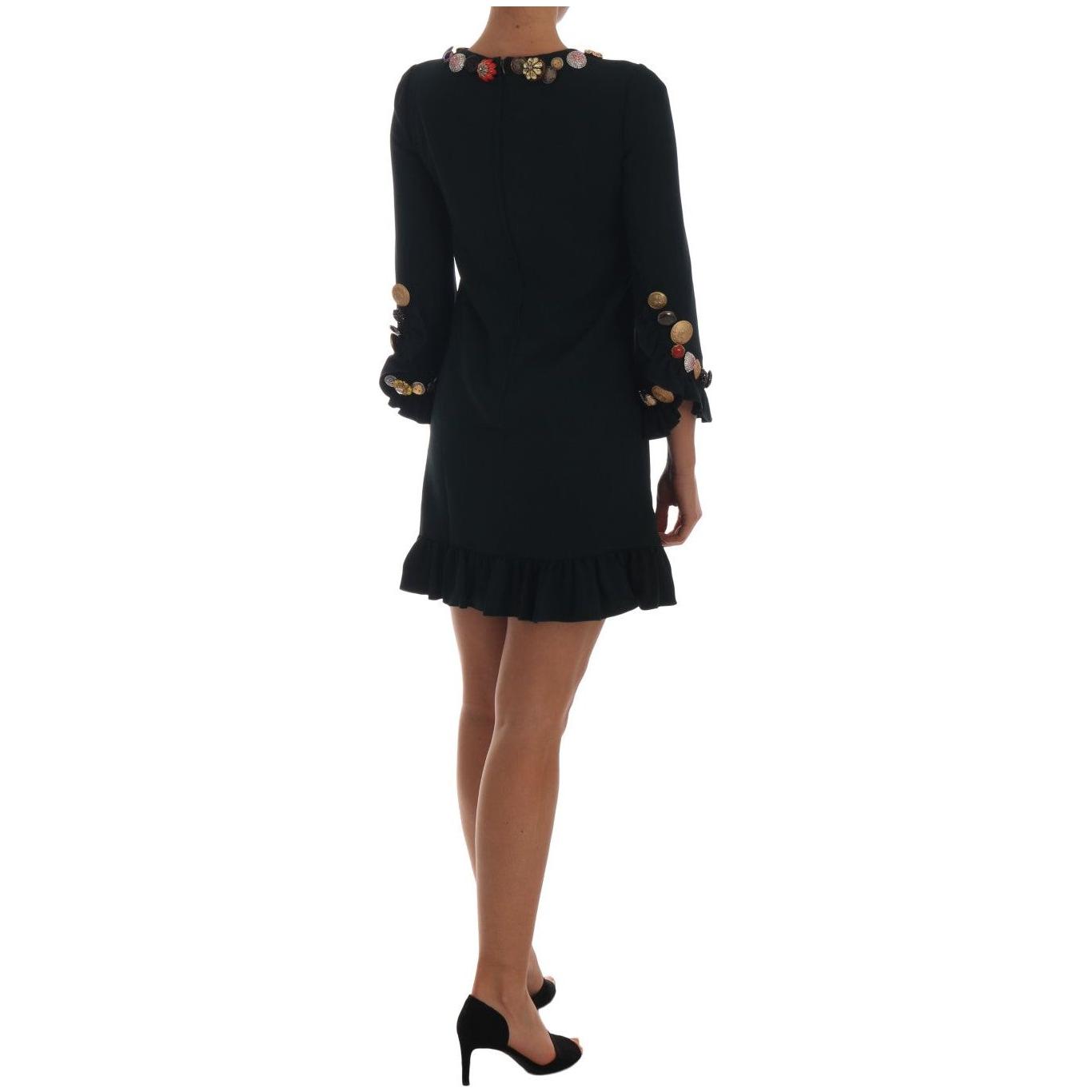 فستان دولتشي آند غابانا بتصميم حرف A مزين بالكريستال الزمردي