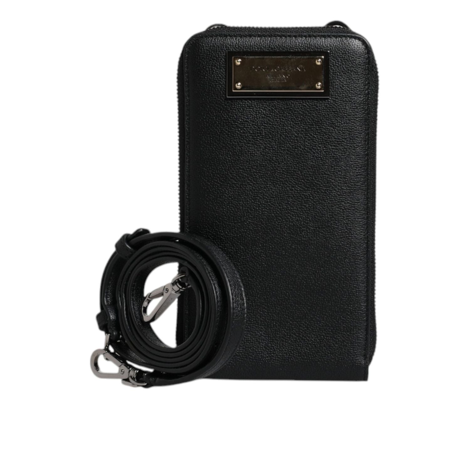 Front view with bag zipped and handles upright.