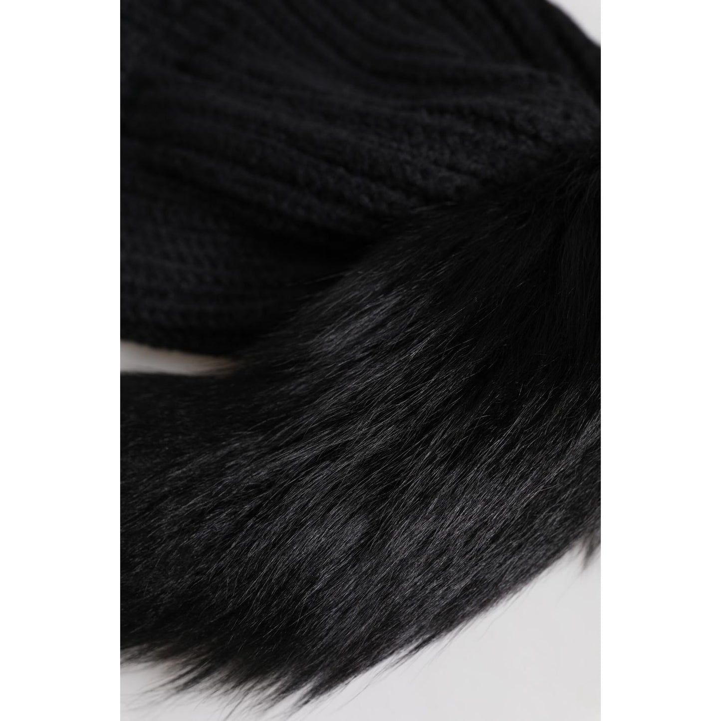 Dolce & Gabbana Black Acrylic Knitted Fur Winter Beanie Hat HAT9802