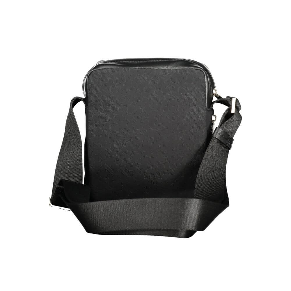 Front view with bag zipped and handles upright.