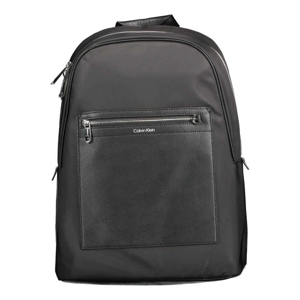 Front view with bag zipped and handles upright.