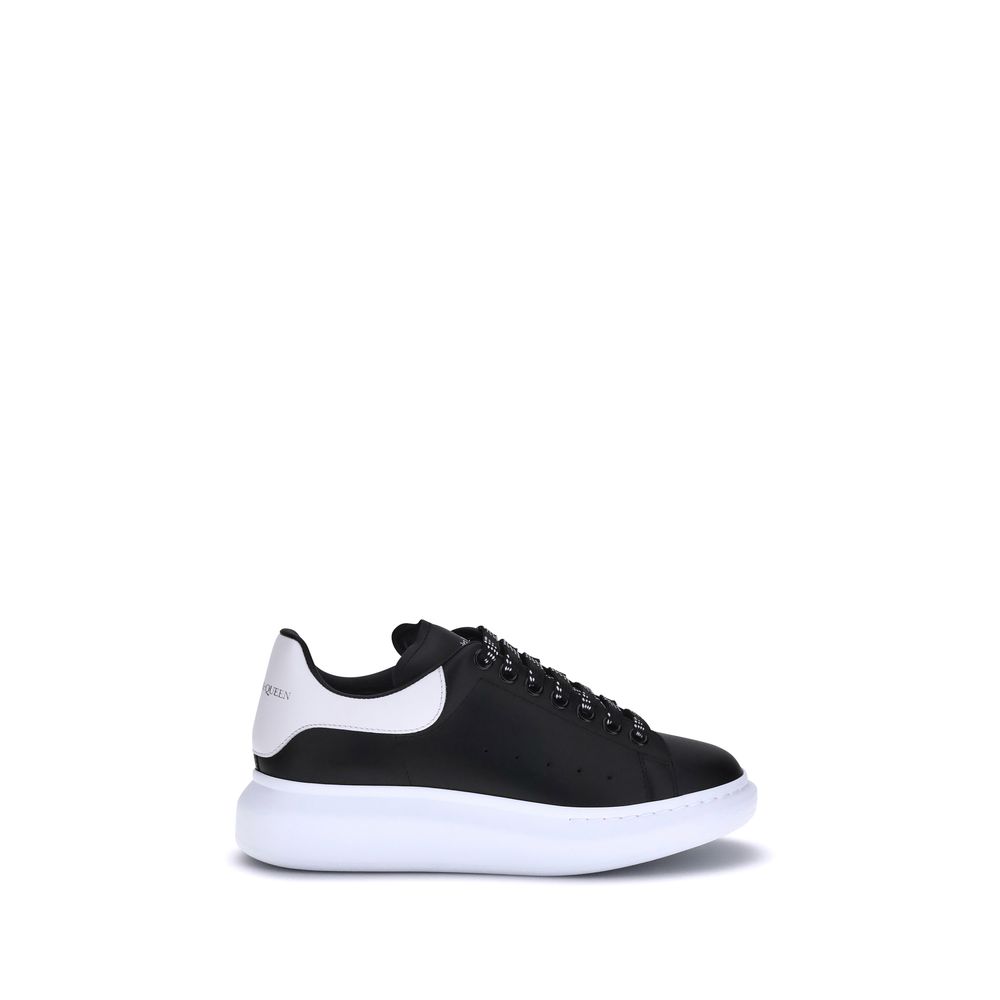 Alexander McQueen Black Calf Leather Bos Taurus Platform Sneakers with lace-up closure.