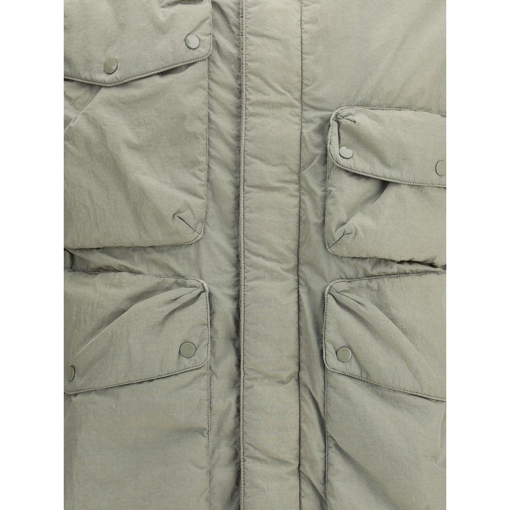 Front view with bag zipped and handles upright.