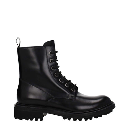 Church's Black Leather Ankle Boots with vintage effect and lace-up closure, featuring a round toe and rubber sole, style: casual.