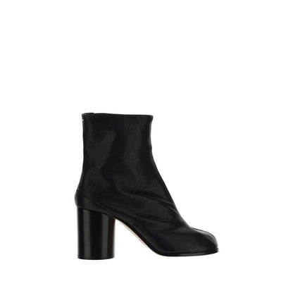 Margiela Black Lamb Ovis Aries Aries Ankle Boots with Tabi split toe and cylindrical heel, AW25.