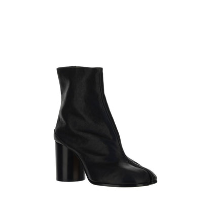Margiela Black Lamb Ovis Aries Aries Ankle Boots featuring split toe and cylindrical heel.