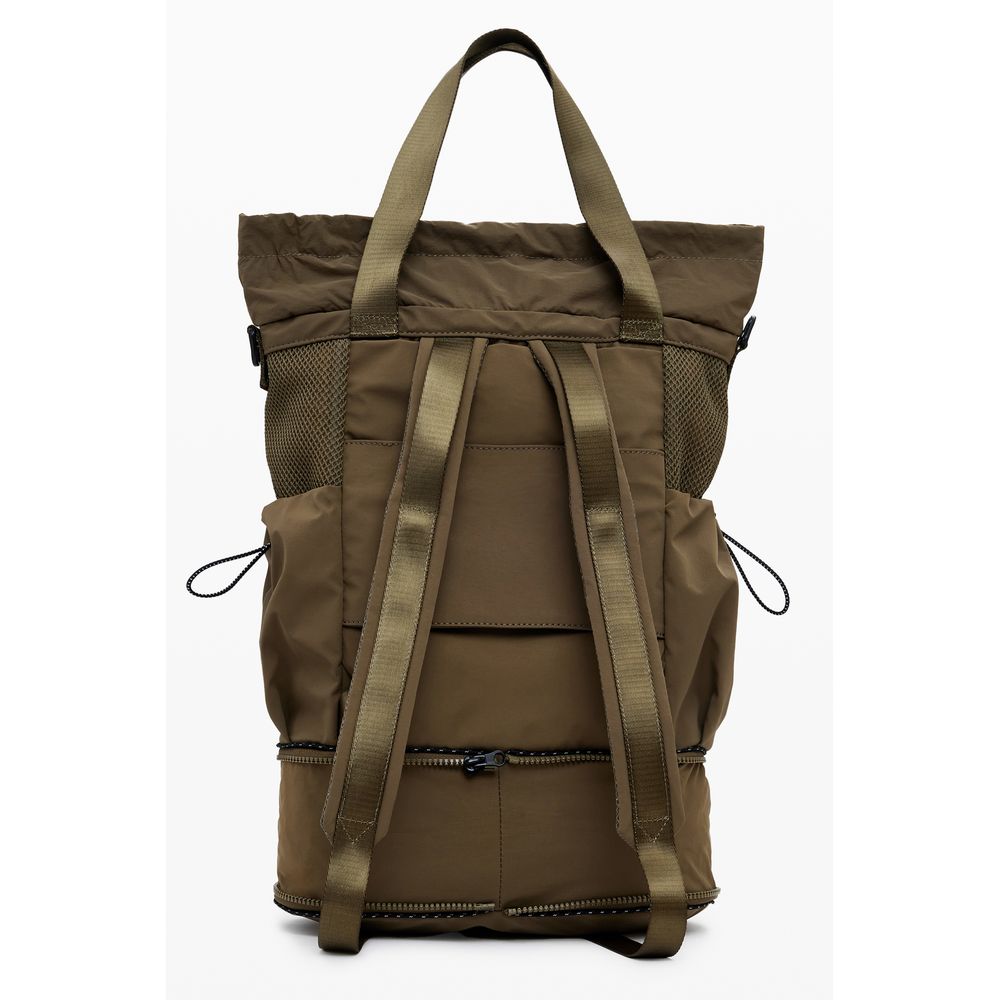 Front view with bag zipped and handles upright.
