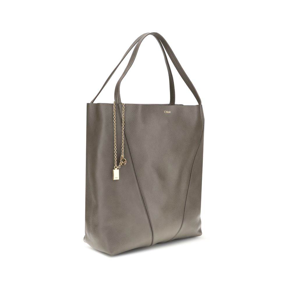 Chloé Gray Calf Leather Bos Taurus Shoulder Bag with elegant chain detail and minimalist design