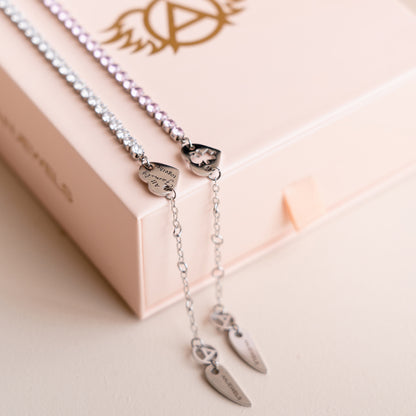 AN JEWELS JEWELRY Mod. AL.BLIYMPK delicate chain necklaces on a pink jewelry box