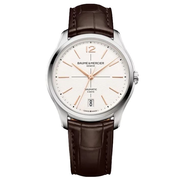 BAUME&MERCIER Mod. CLIFTON wristwatch with leather strap, 39mm silicone case, and sapphire dial, designed for gentlemen. Swiss made, 5 ATM water resistant.