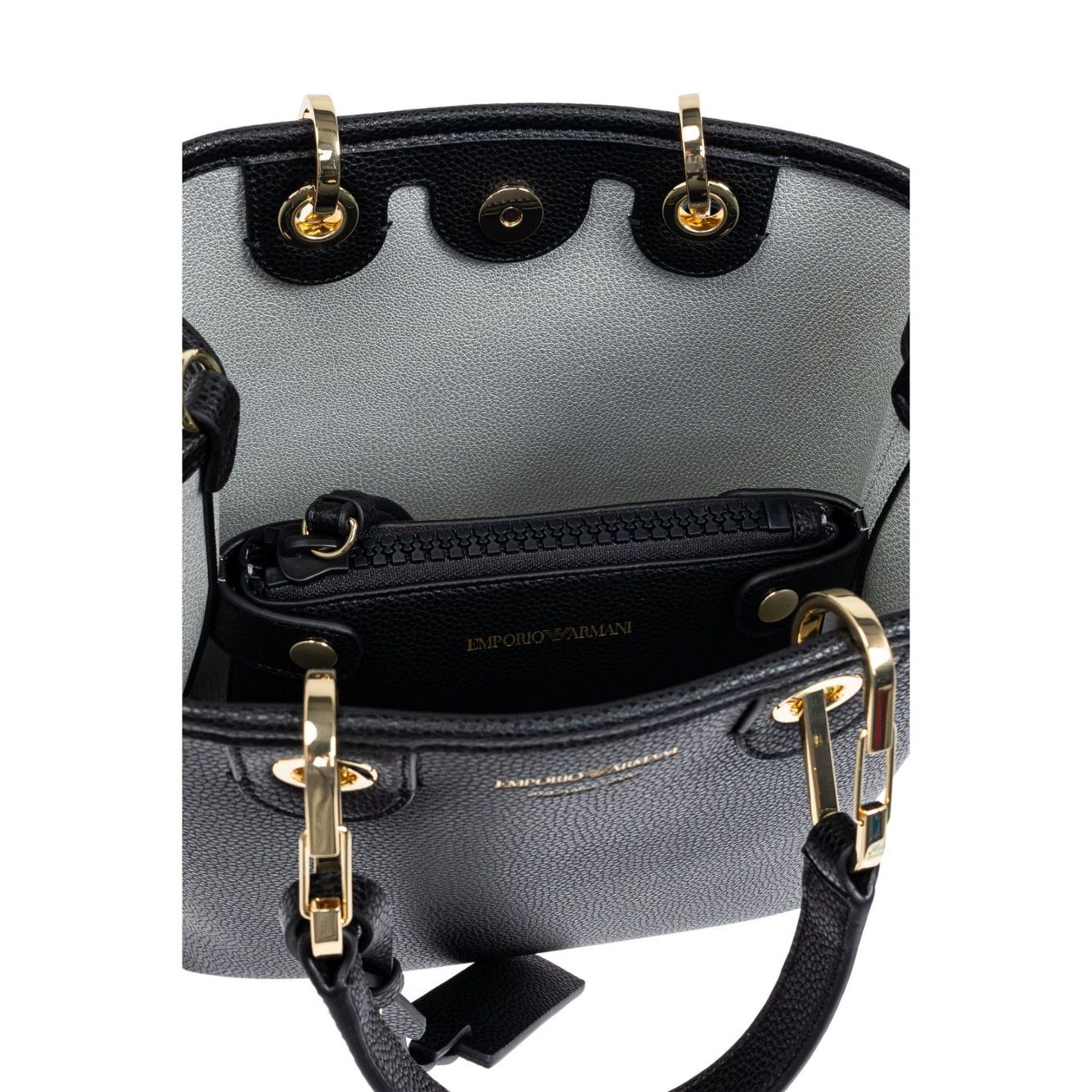 Front view with bag zipped and handles upright.