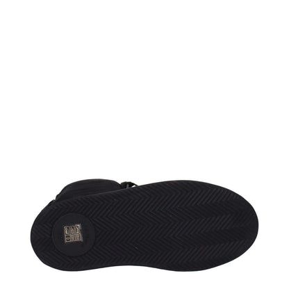 Max Mara Black Fabric Lace-Up Boots with rubber sole detail, featuring a vintage effect and casual style, wedge heel, and round toe.