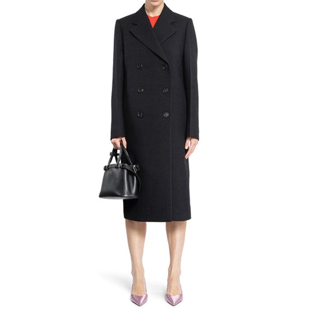 Front view with bag zipped and handles upright.